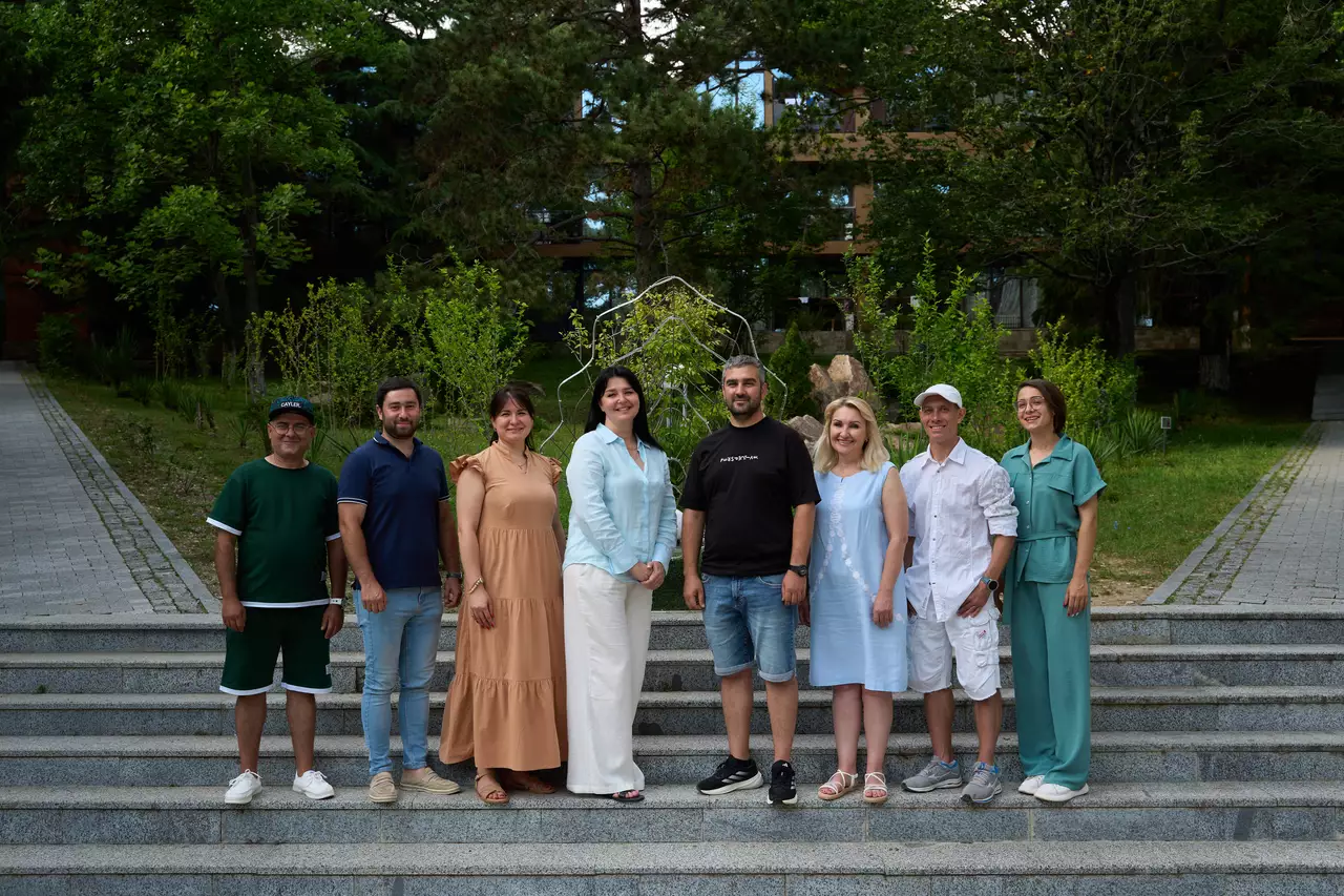 Команда АРТ-ГРУПП